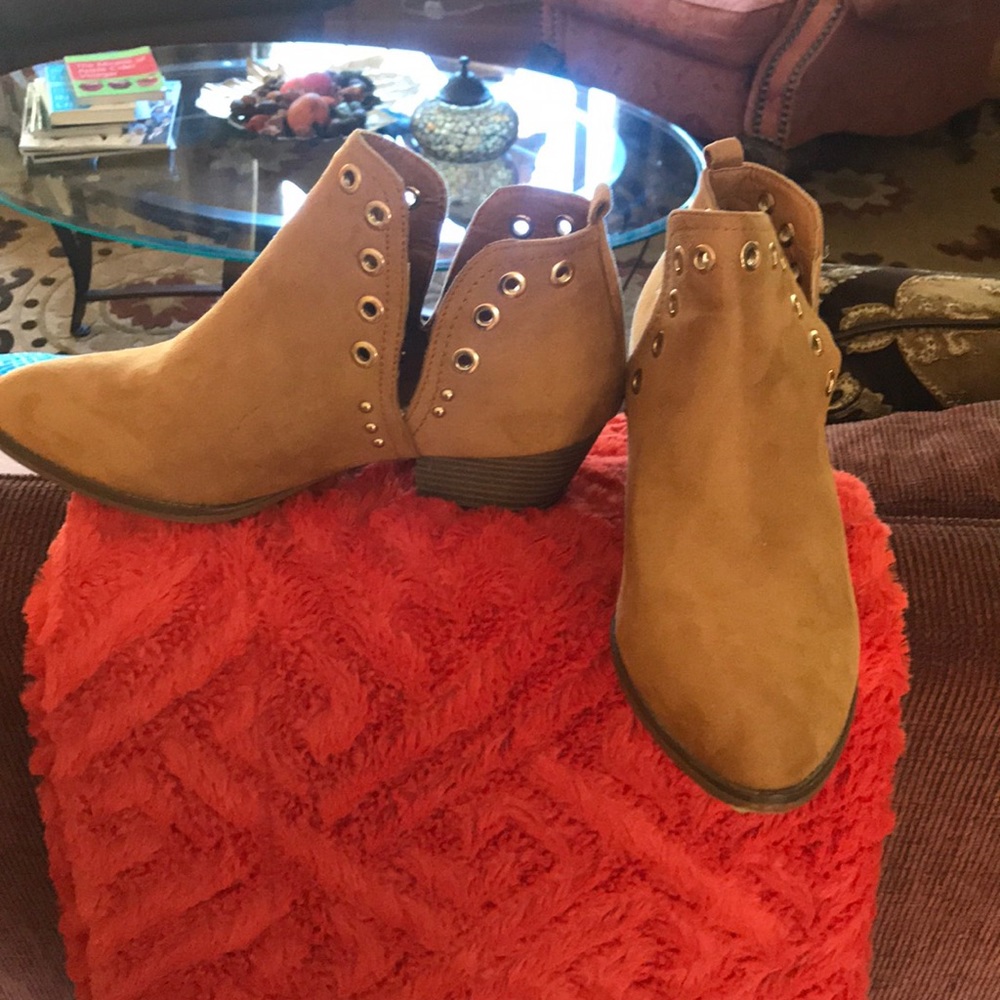 Cloud walker ankle boots